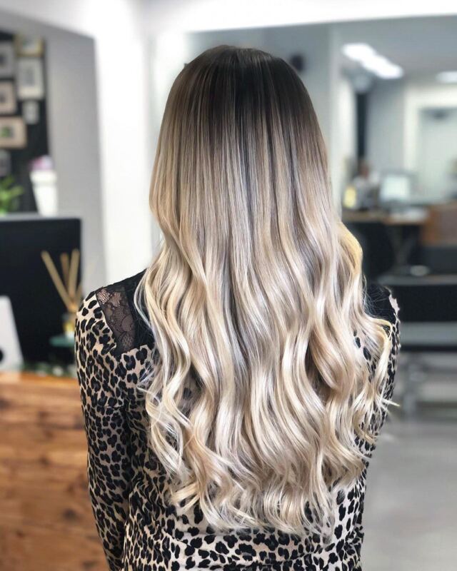 Balayage by , Friseur München 👱🏼‍♀ 🎨