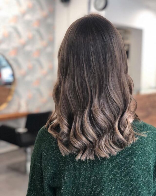 Balayage by , Friseur München 👱🏼‍♀ 🎨