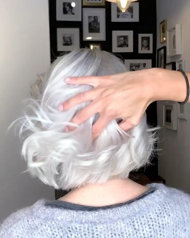Iceblond ❄ by , Friseur München 🧖🏻‍♀