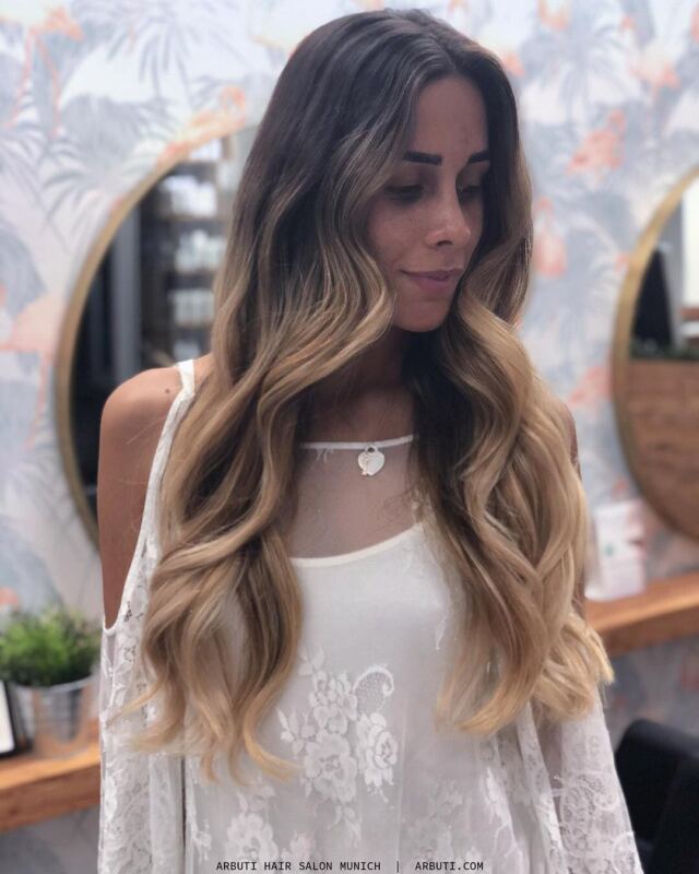 Balayage by , for the pretty 👱🏼‍♀ 🎨
