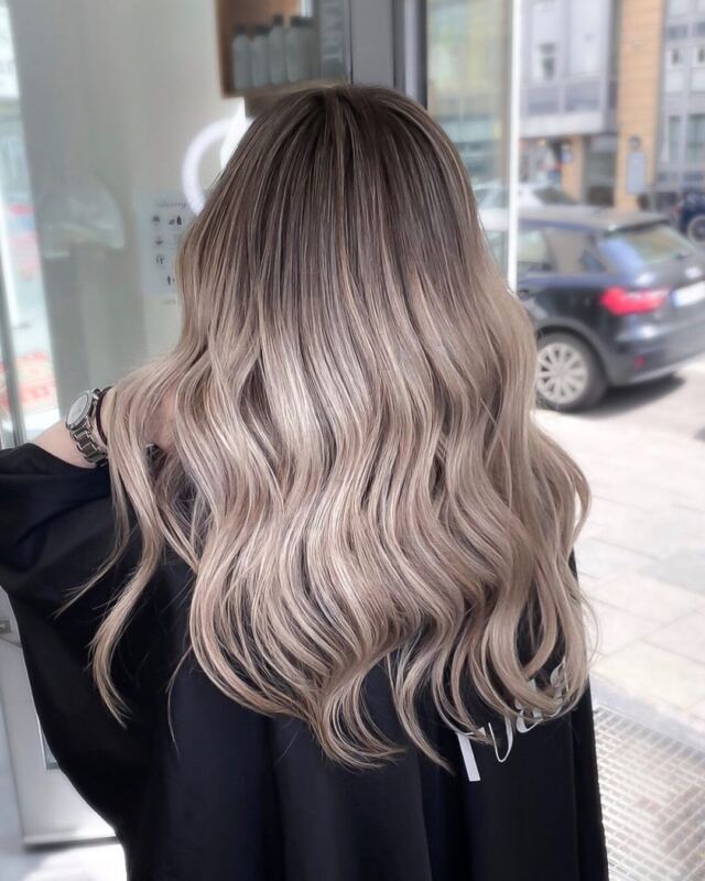 Balayage by 👱🏼‍♀ 🎨 ̈nchen ̈nchen ̈nchen ̈nchen ̈nchenfriseur