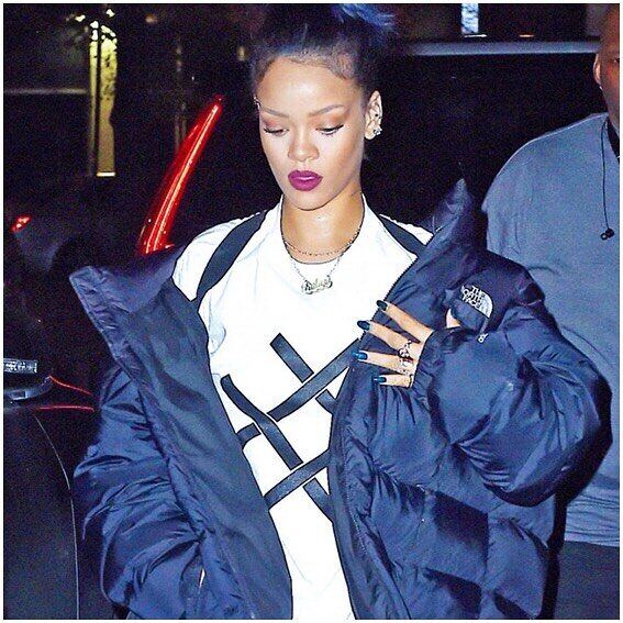 Danke an Rihanna für die Promo / THX to Rihanna! Shirts jetzt bei uns…