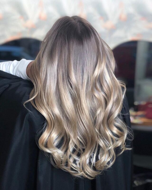Balayage by right 👉🏼für das vorher Bild ♥