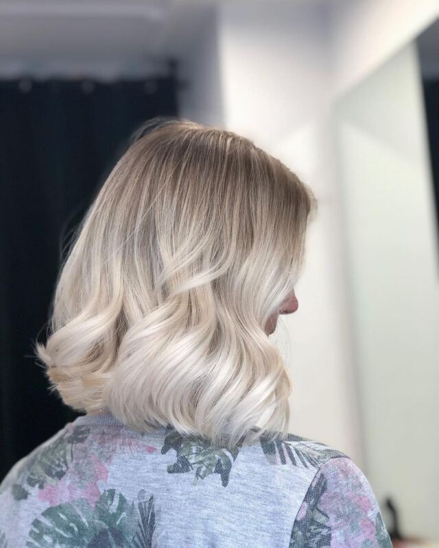 Balayage by , Friseur München 👱🏼‍♀ 🎨