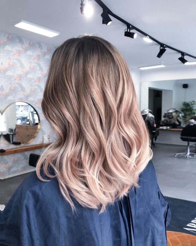 Balayage by , Friseur München 👱🏼‍♀ 🎨
