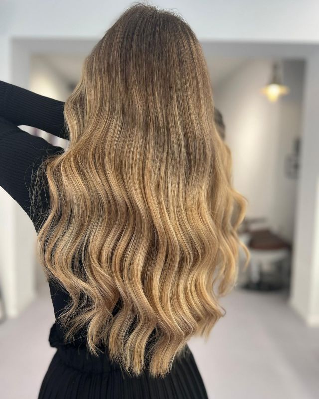 Преди/след от arbuti с ♡ | онлайн срещи www.arbuti.com.... @olaplex @olaplexdeutschland#münchen #maxvorstadt #arbutihairsalon #arbuti 1TP4Hairdresser #beigeblond #bestofbalayage 1TP4Naturalblond #instamünchen #instamunich #ombrehair #friseurmünchen #arbuti #olaplex #balayage #ombre #glynt #haircolor #schwabing #olaplex #miasanmia 1TP4Hair #brunette #beforeafter #hair #munich #hairstyle #curlyhair #minga #schwabing #brownhair #hairstyle #münchenfriseur #fashion